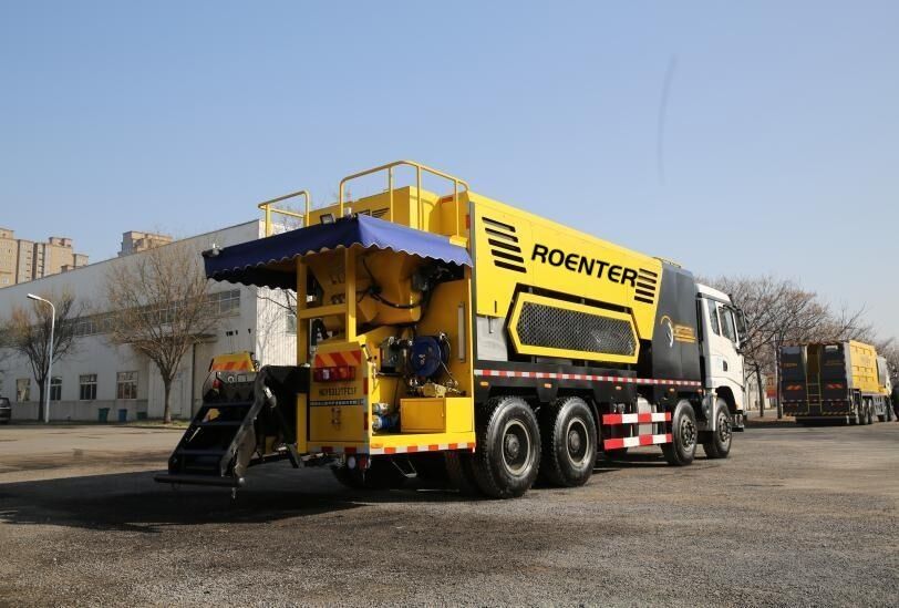 SRO5312TFC-13 Micro Surfacing Paver Lò lốp Lò lốp Truck
