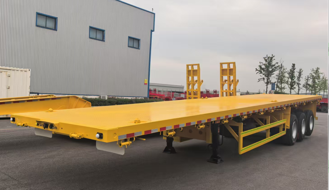 Xe đầu kéo sơ mi rơ moóc sàn phẳng dầm thẳng 3 trục tùy chỉnh 12,5 mét, xe kéo chở hàng container hạng nặng để bán